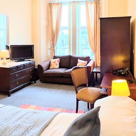 דומפריס Hollybank - Ensuite Room & Use Of Large Shared Kitchen מראה חיצוני תמונה